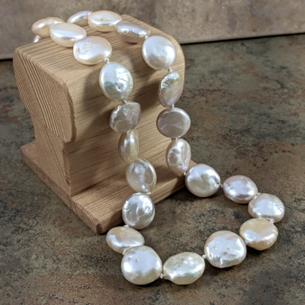 White Coin Pearl Pearl necklace 🆕